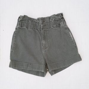 Hollister Size 00/23 In Ultra High Rise Mom Shorts-Vintage Stretch-Paperbag